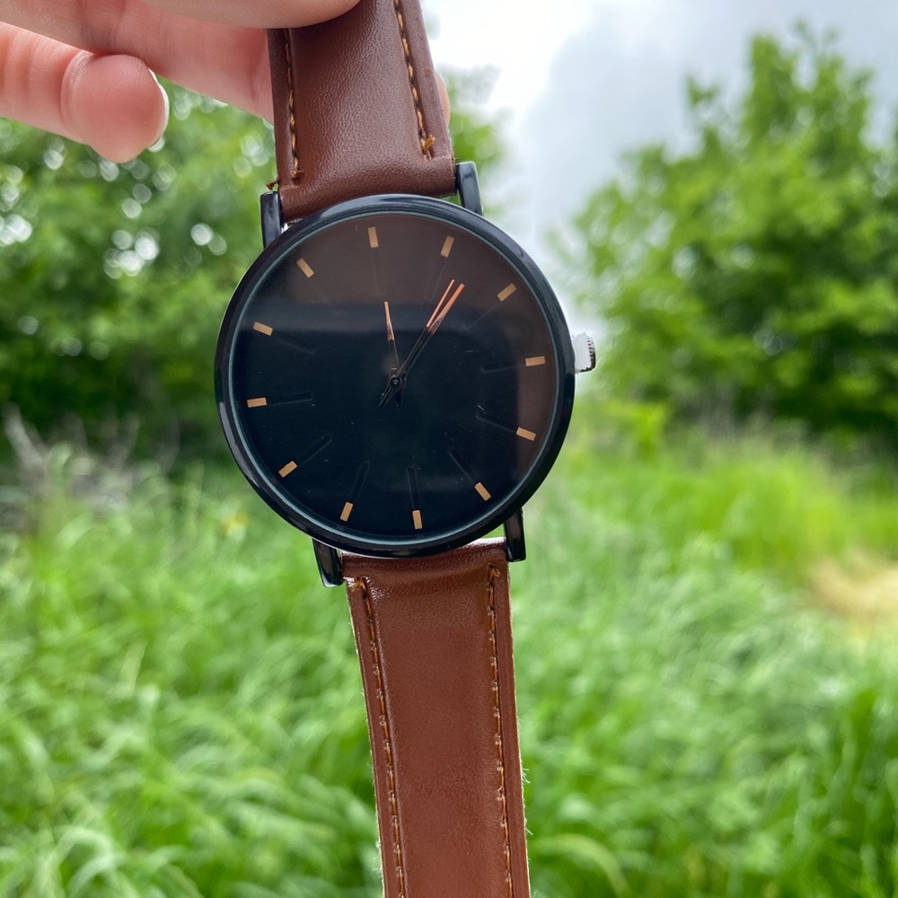 Men’s Brown and Rose Gold Detailing Watch / Brand New Analog Wristwatch
